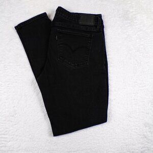 Levi's Women's 711 Skinny Stretch Jeans Size 32 Dark Wash Demin PC9-18881-0049